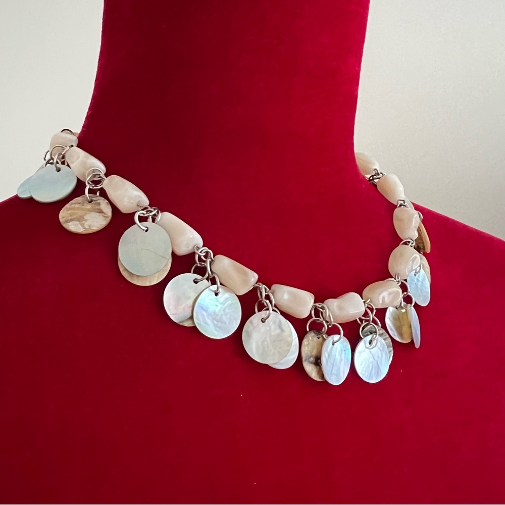Fun shell necklace 16” - Picture 3 of 5